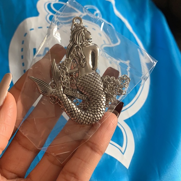 Laghcat mermaid tail blanket (blue) - Picture 10 of 10